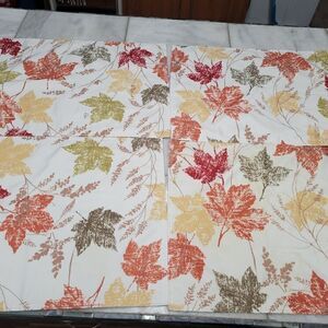 Food Network Thanksgiving Autumn Maple Leaves Place Mats Set of 4